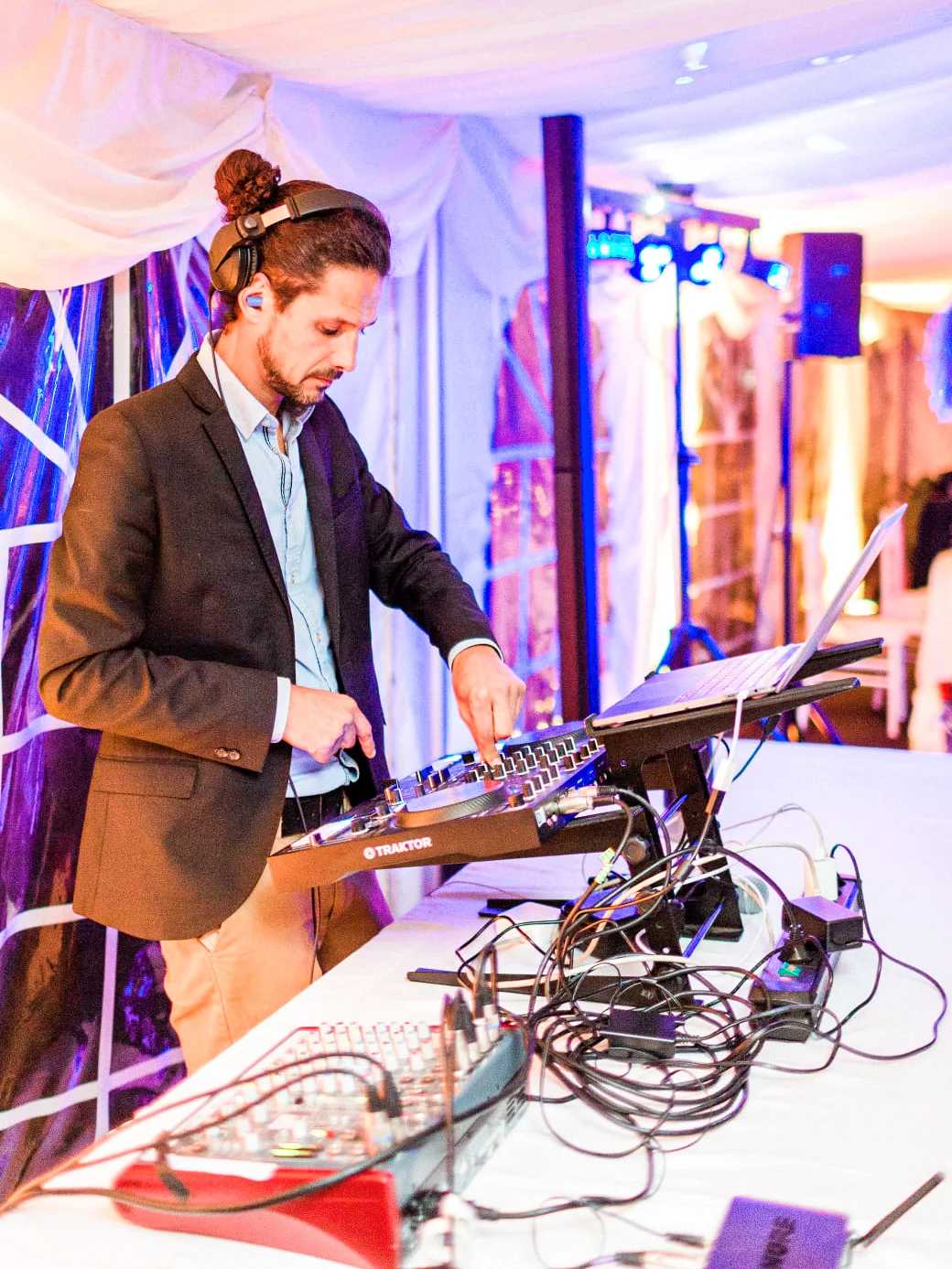 DJ Muchas Matthias régie technique et animation DJ mariage Dordogne, Nouvelle-Aquitaine